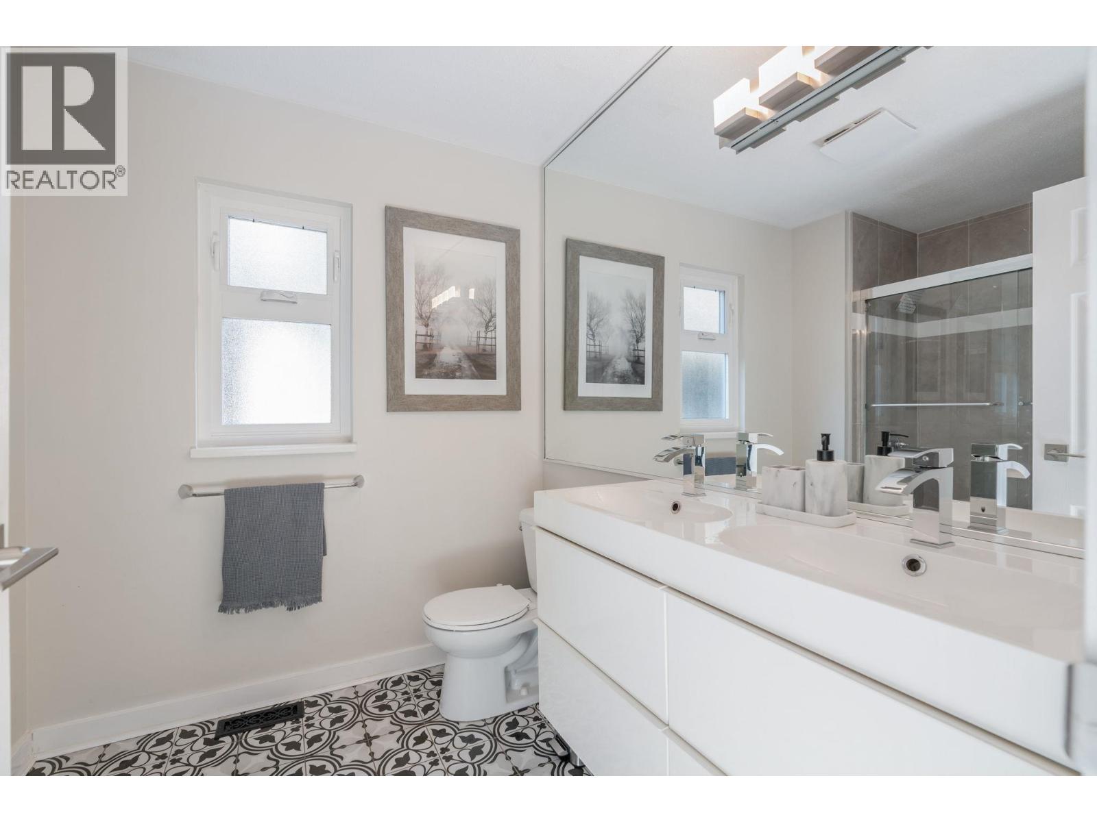 625 Seymour Court, North Vancouver, British Columbia  V7J 3S7 - Photo 16 - R3067797