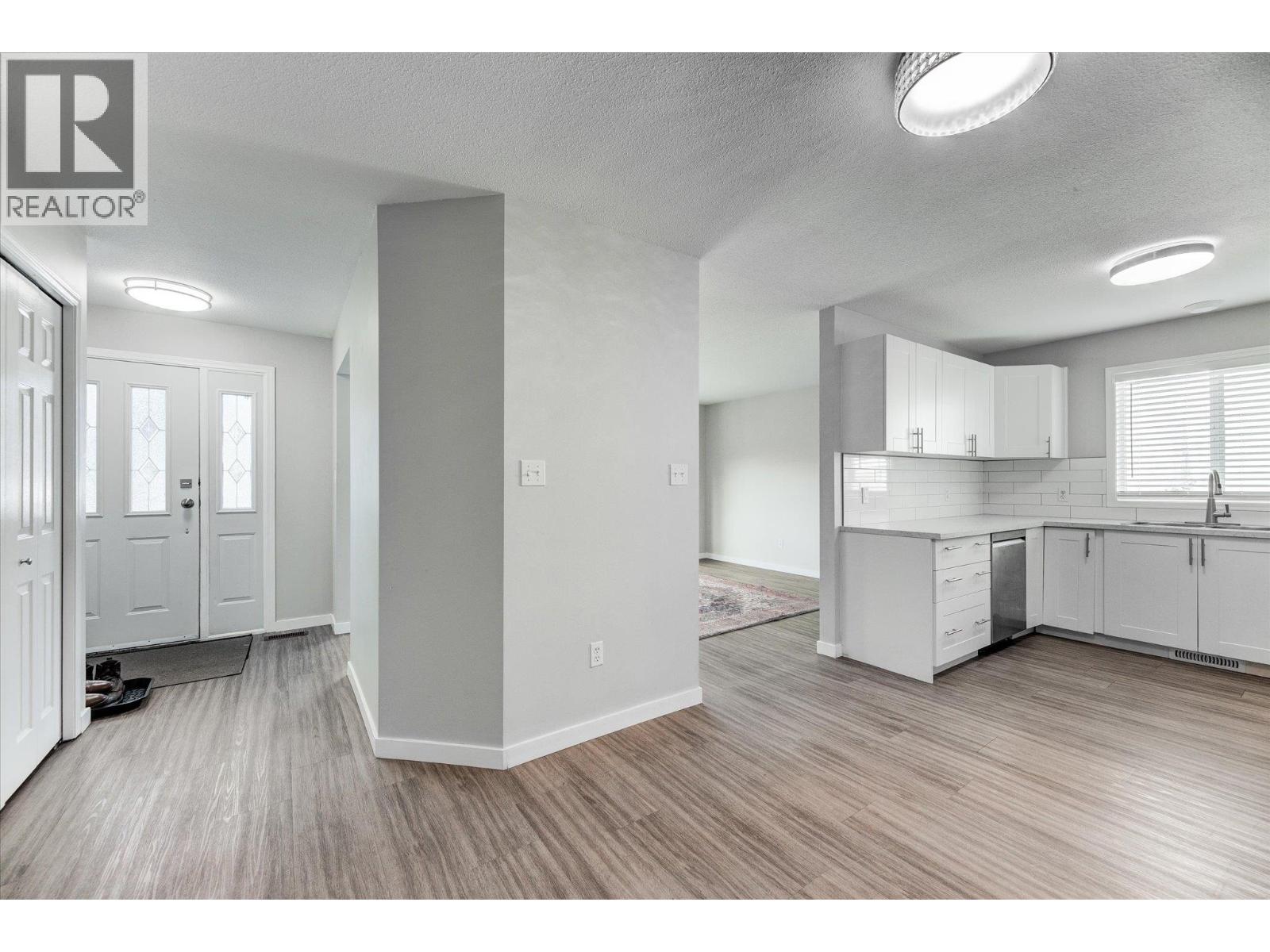 1375/1377 Orchard Drive, Kelowna, British Columbia  V1Y 3V1 - Photo 7 - 10361854