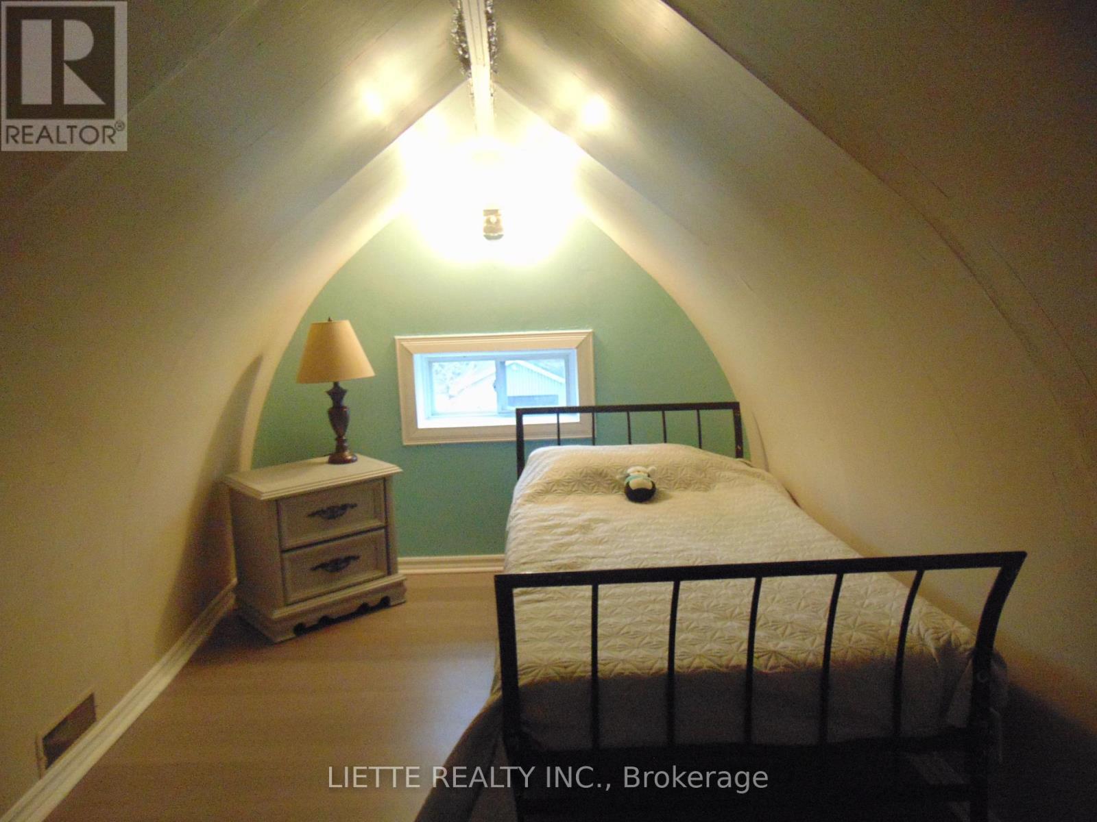 317 8th Street E, Cornwall, Ontario  K6H 2S6 - Photo 15 - X12552000