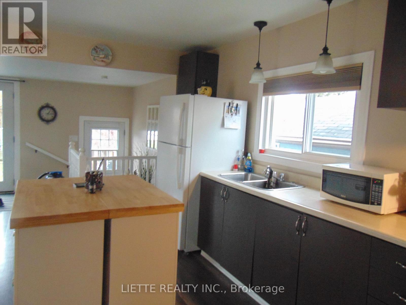 317 8th Street E, Cornwall, Ontario  K6H 2S6 - Photo 6 - X12552000