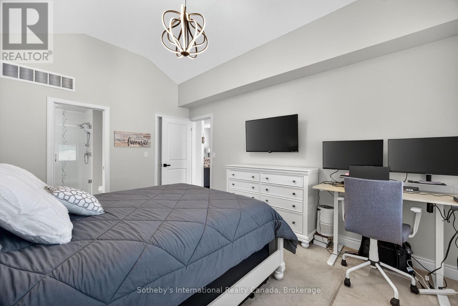 95 Wally Drive, Wasaga Beach, Ontario  L9Z 0G5 - Photo 16 - S12293056