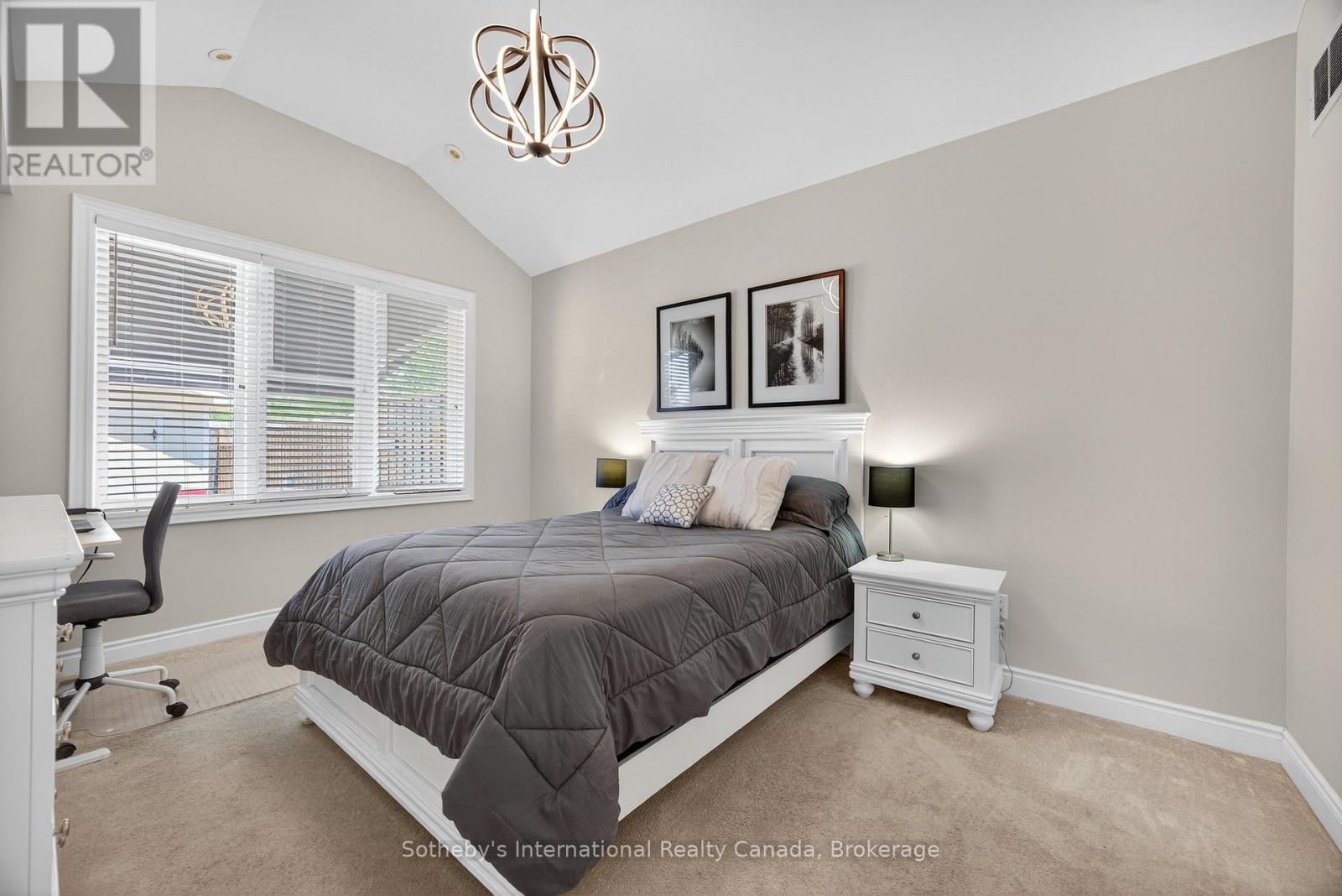 95 Wally Drive, Wasaga Beach, Ontario  L9Z 0G5 - Photo 15 - S12293056