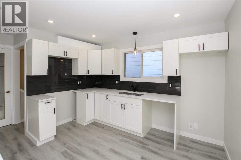 6318 Horn Street, Red Deer, Alberta  T4N 5M5 - Photo 11 - A2261795