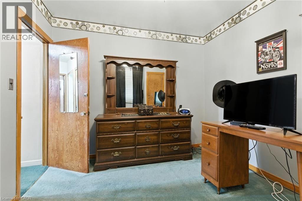 210 East 12th Street, Hamilton, Ontario L9A 3X6 - Photo 15 - 40776378