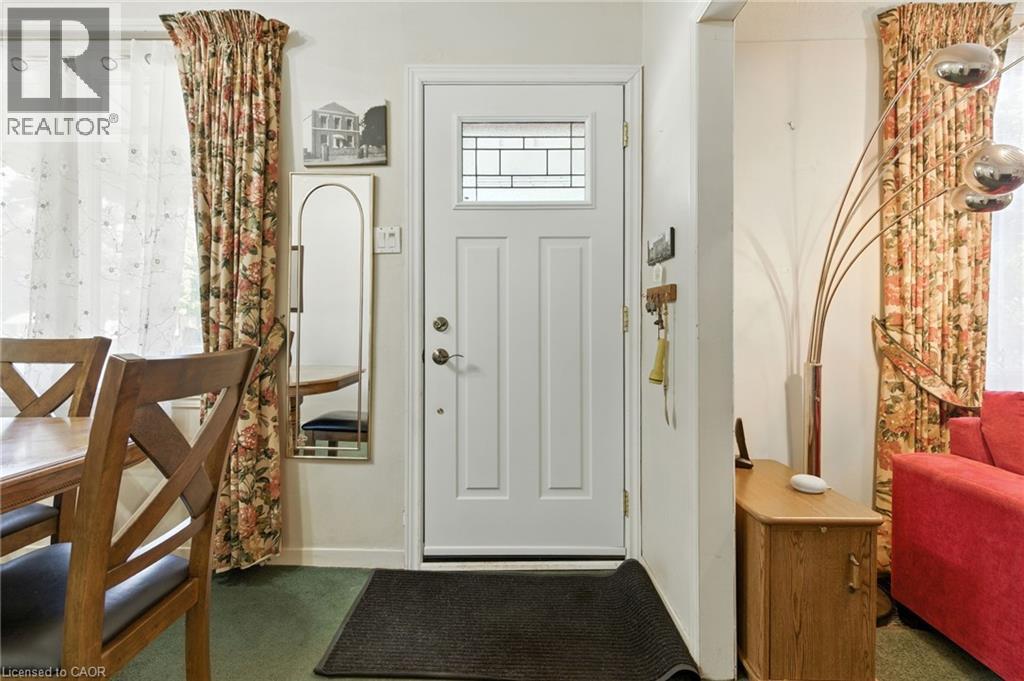 210 East 12th Street, Hamilton, Ontario L9A 3X6 - Photo 4 - 40776378