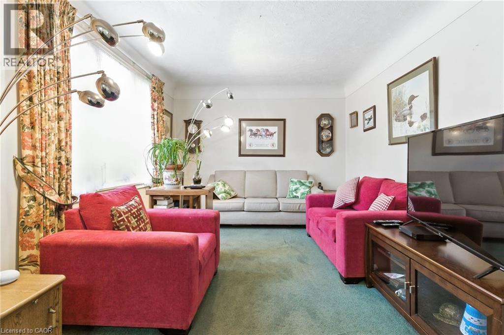 210 East 12th Street, Hamilton, Ontario L9A 3X6 - Photo 7 - 40776378