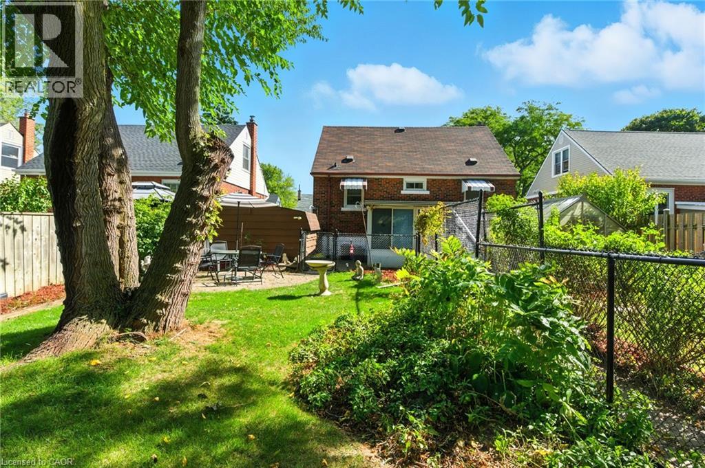 210 East 12th Street, Hamilton, Ontario L9A 3X6 - Photo 49 - 40776378