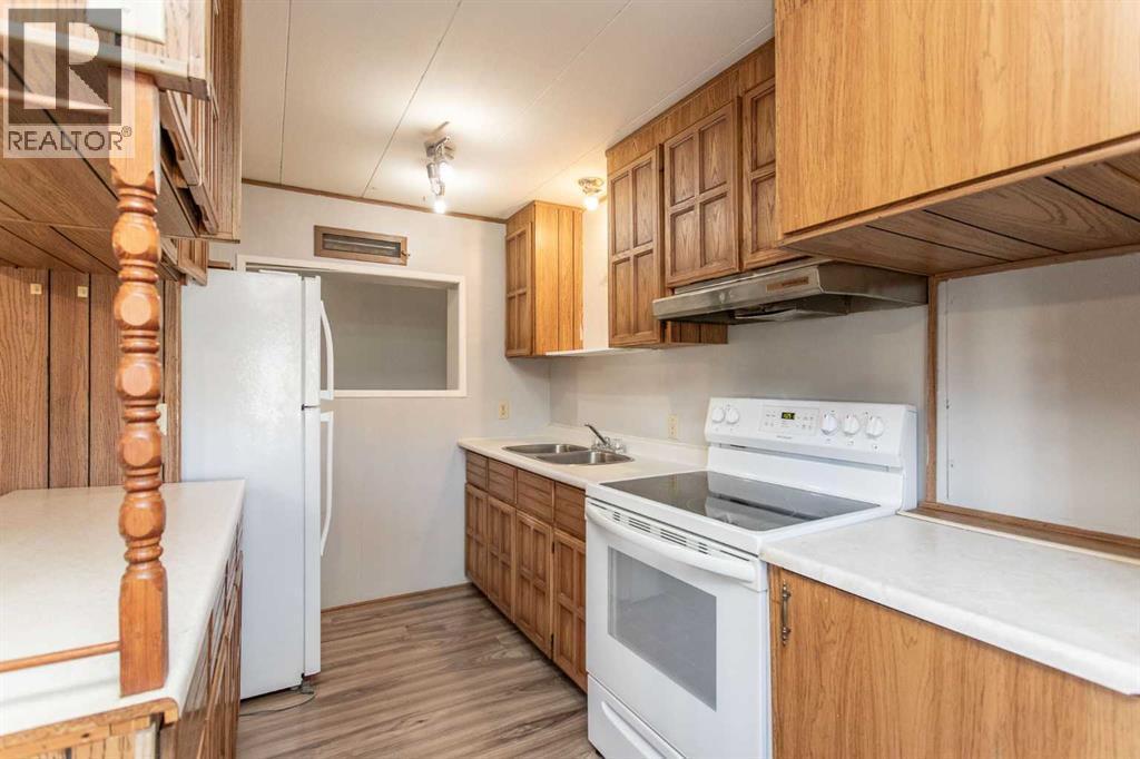 7 Parkland Acres, Lacombe, Alberta  T4L 1T2 - Photo 12 - A2269385