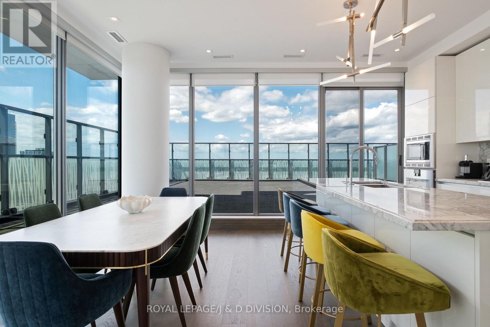 Ph 02 (5502) - 50 Charles Street E, Toronto, Ontario  M4Y 0C3 - Photo 7 - C12307986