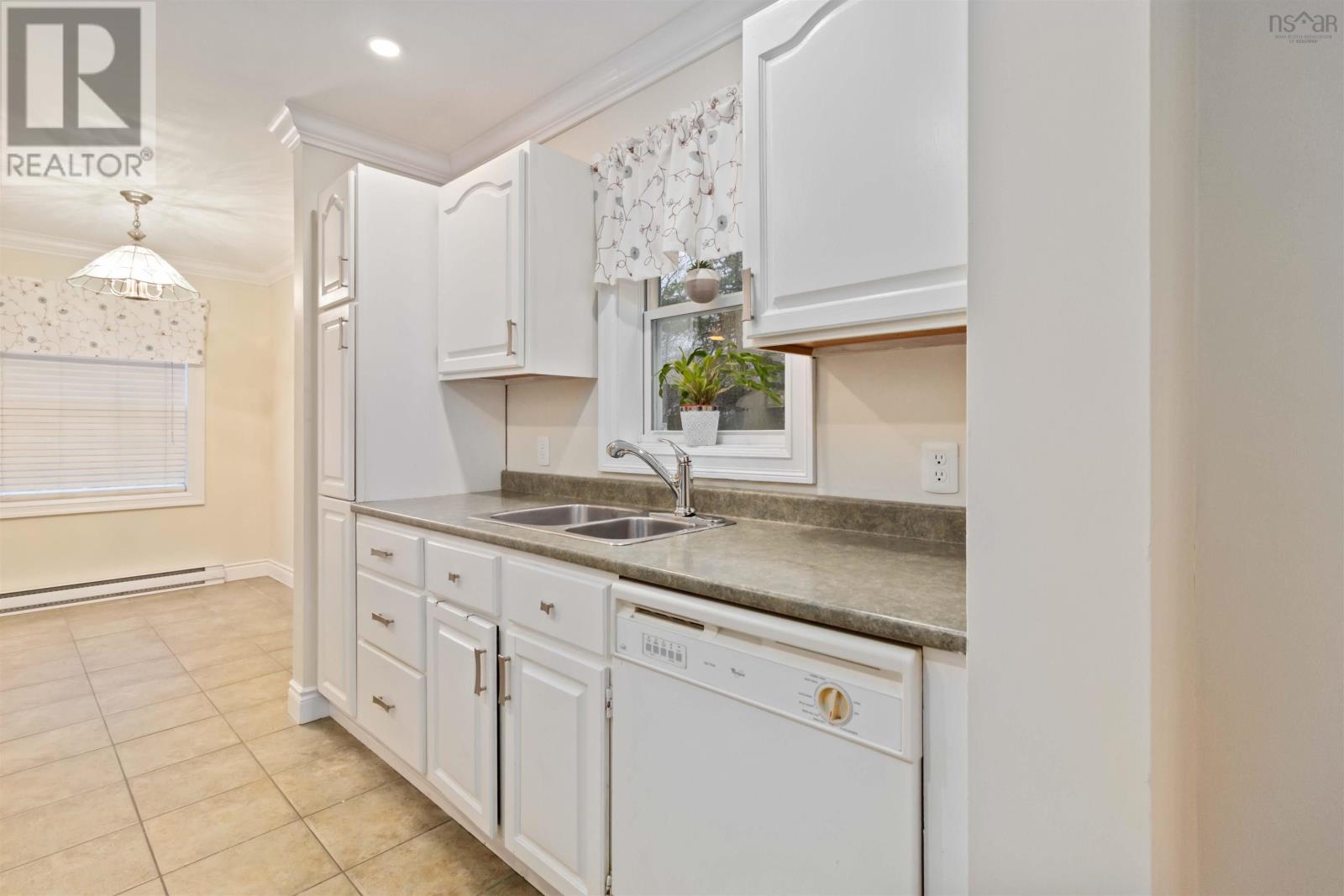 9 Collins Grove Ridge, Dartmouth, Nova Scotia  B2W 5Y2 - Photo 8 - 202527765