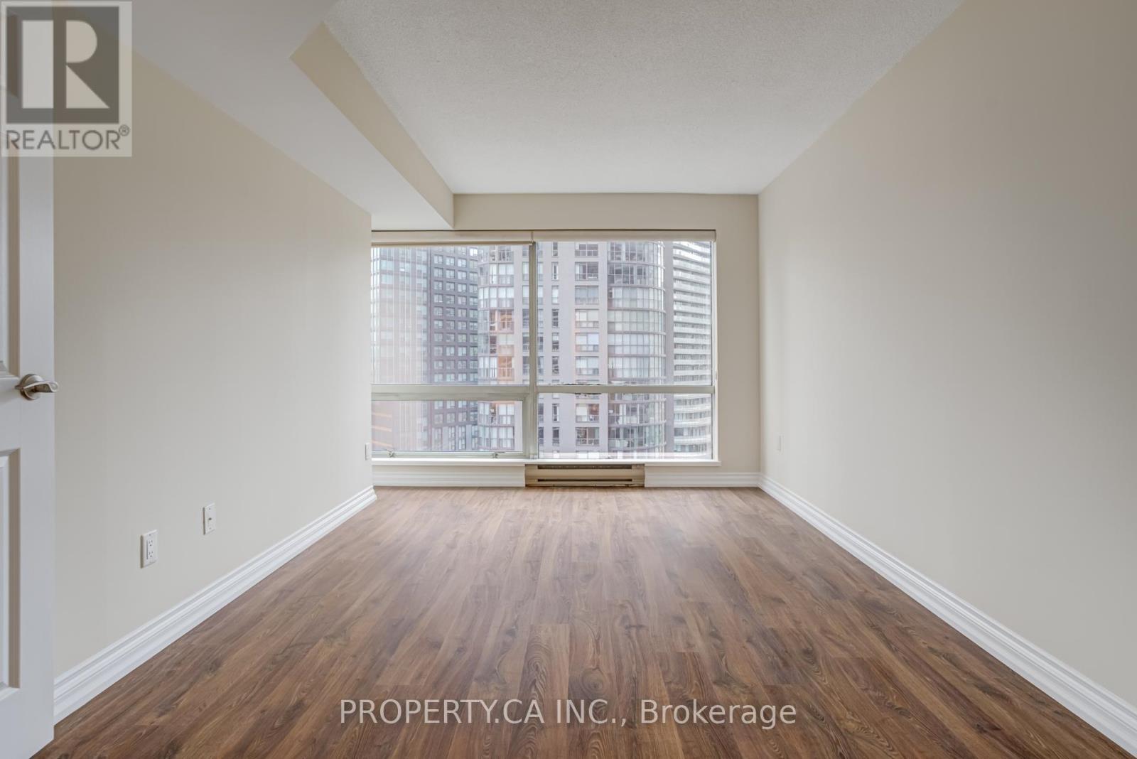 1410 - 1001 Bay Street, Toronto, Ontario  M5S 3A6 - Photo 18 - C12552054