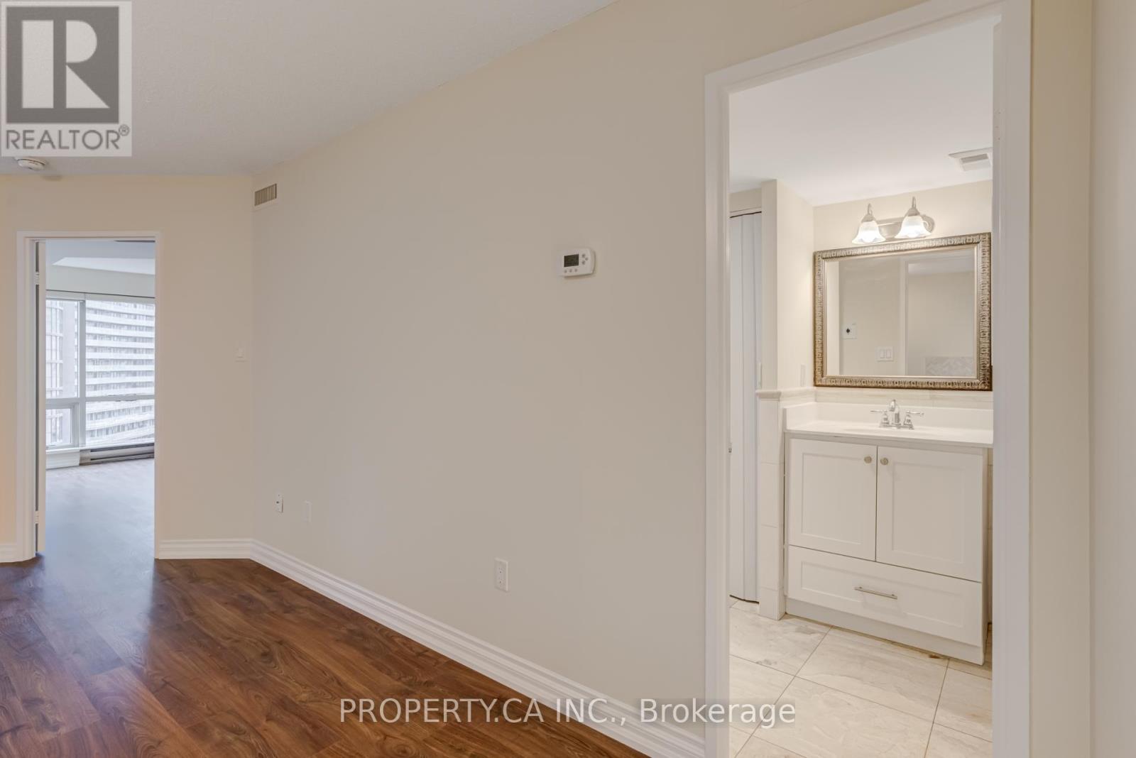 1410 - 1001 Bay Street, Toronto, Ontario  M5S 3A6 - Photo 22 - C12552054
