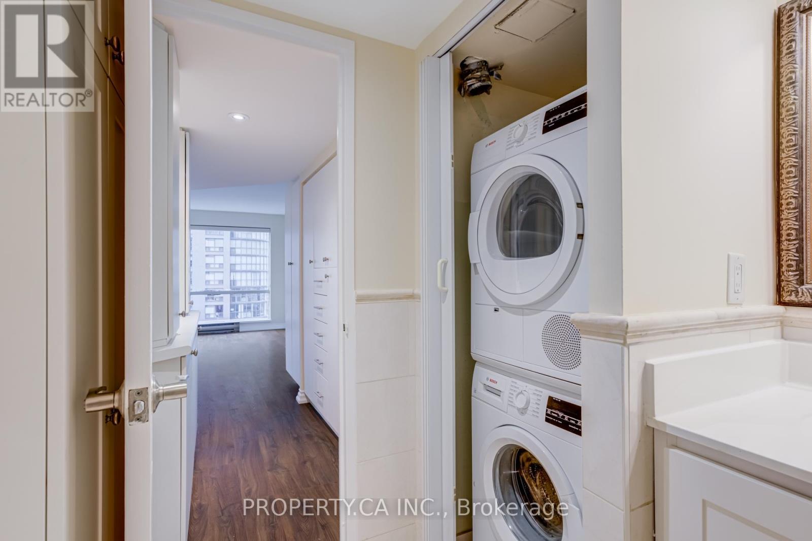 1410 - 1001 Bay Street, Toronto, Ontario  M5S 3A6 - Photo 26 - C12552054