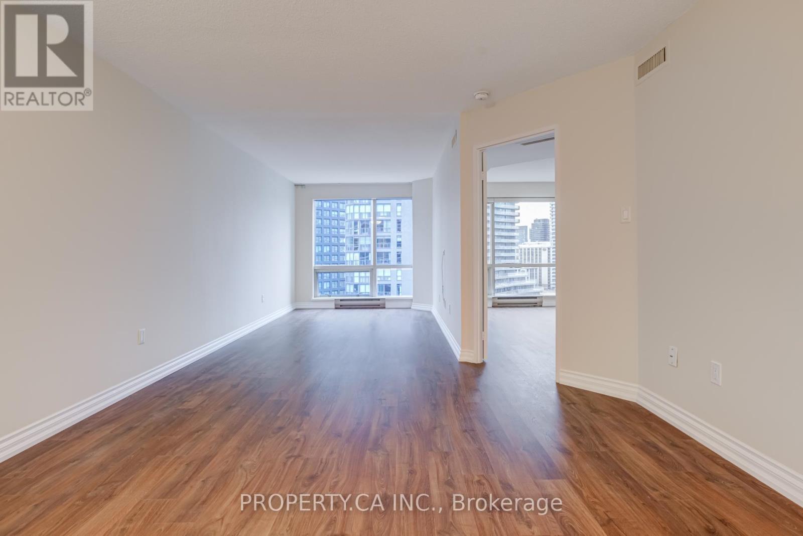 1410 - 1001 Bay Street, Toronto, Ontario  M5S 3A6 - Photo 3 - C12552054