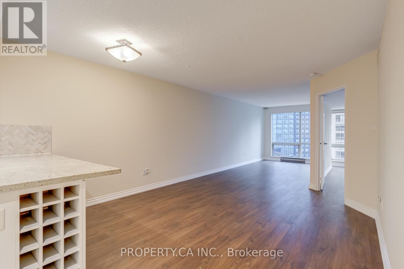 1410 - 1001 Bay Street, Toronto, Ontario  M5S 3A6 - Photo 4 - C12552054