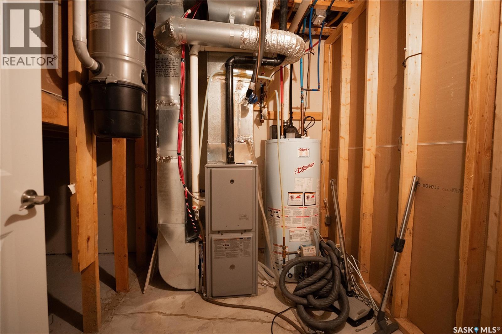 301 410 Hunter Road, Saskatoon, Saskatchewan  S7T 0L5 - Photo 32 - SK024193