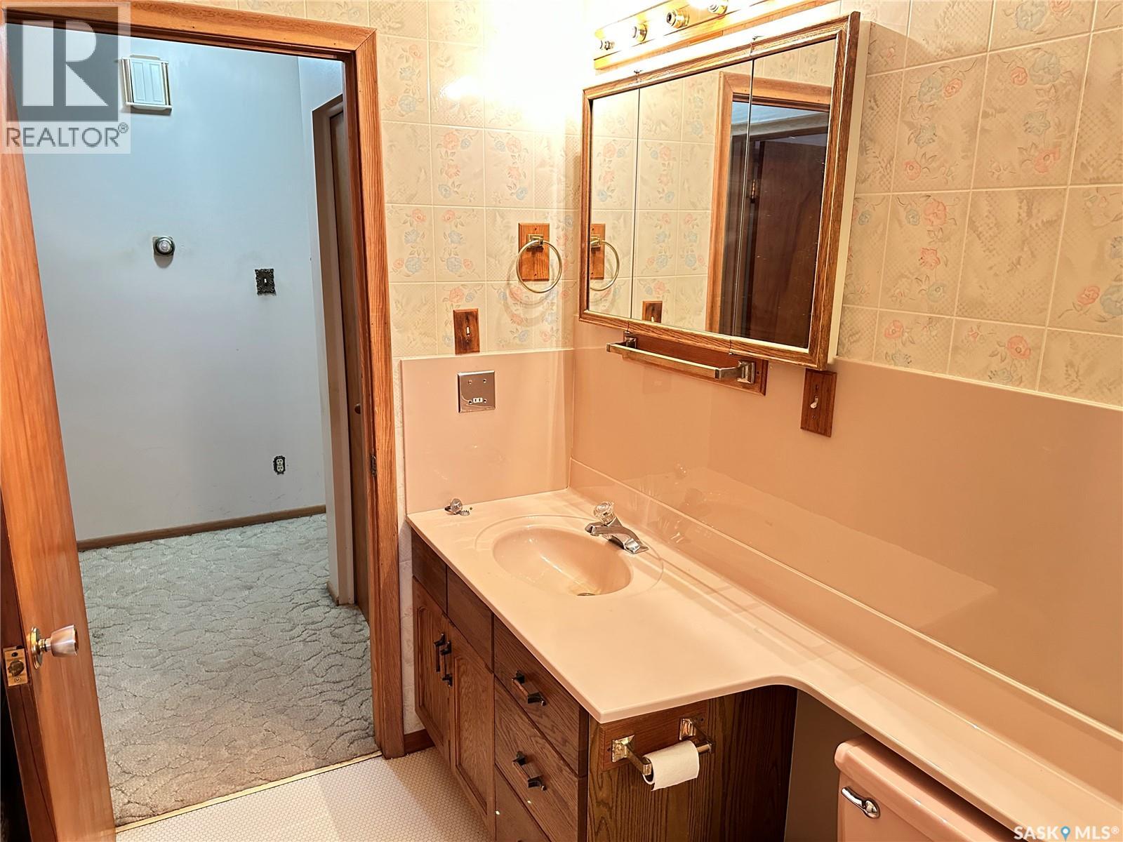 87 Tucker Crescent, Saskatoon, Saskatchewan  S7H 3H7 - Photo 24 - SK024178