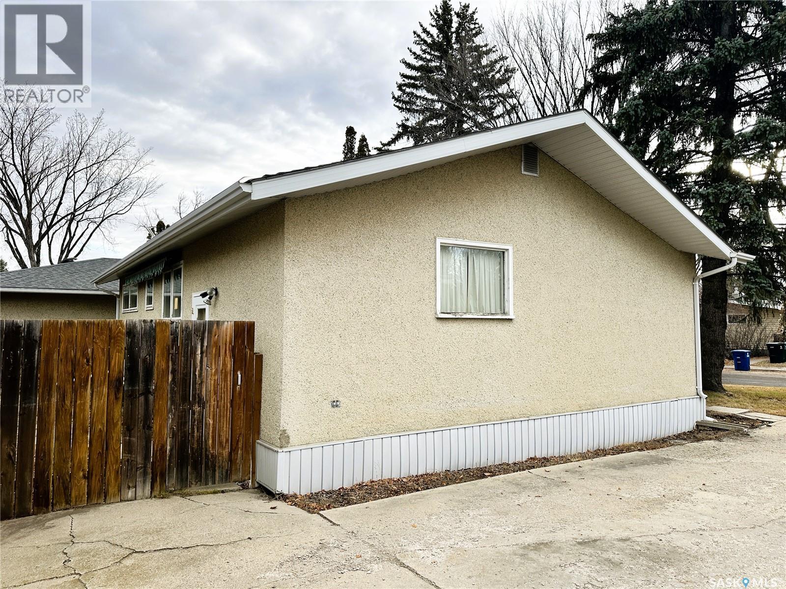 87 Tucker Crescent, Saskatoon, Saskatchewan  S7H 3H7 - Photo 4 - SK024178