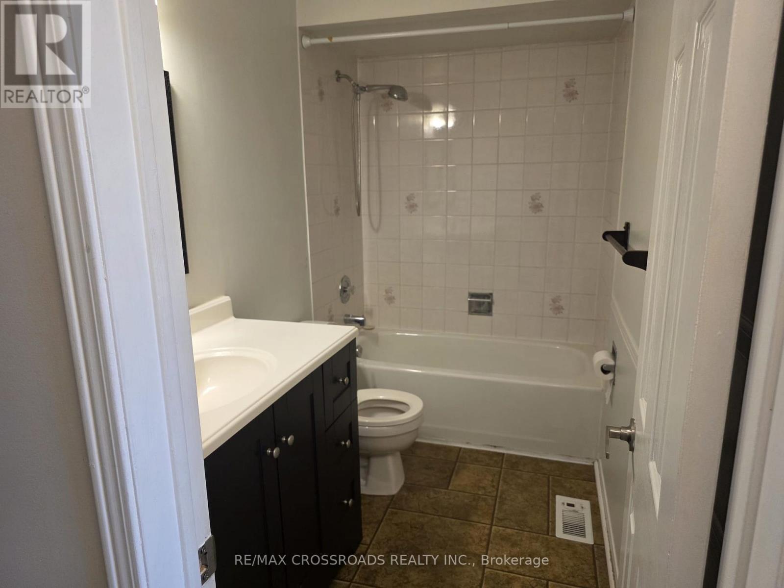 25 Fry Crescent, Clarington, Ontario  L1C 4Y2 - Photo 19 - E12551982