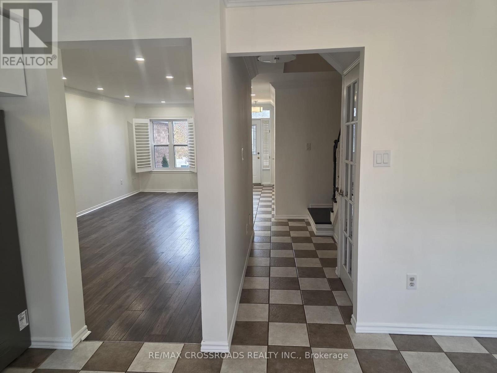 25 Fry Crescent, Clarington, Ontario  L1C 4Y2 - Photo 4 - E12551982