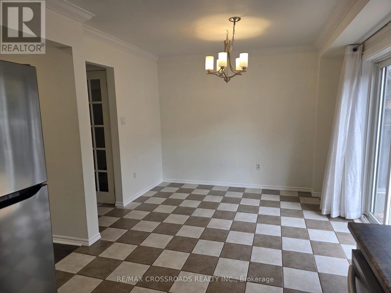 25 Fry Crescent, Clarington, Ontario  L1C 4Y2 - Photo 7 - E12551982