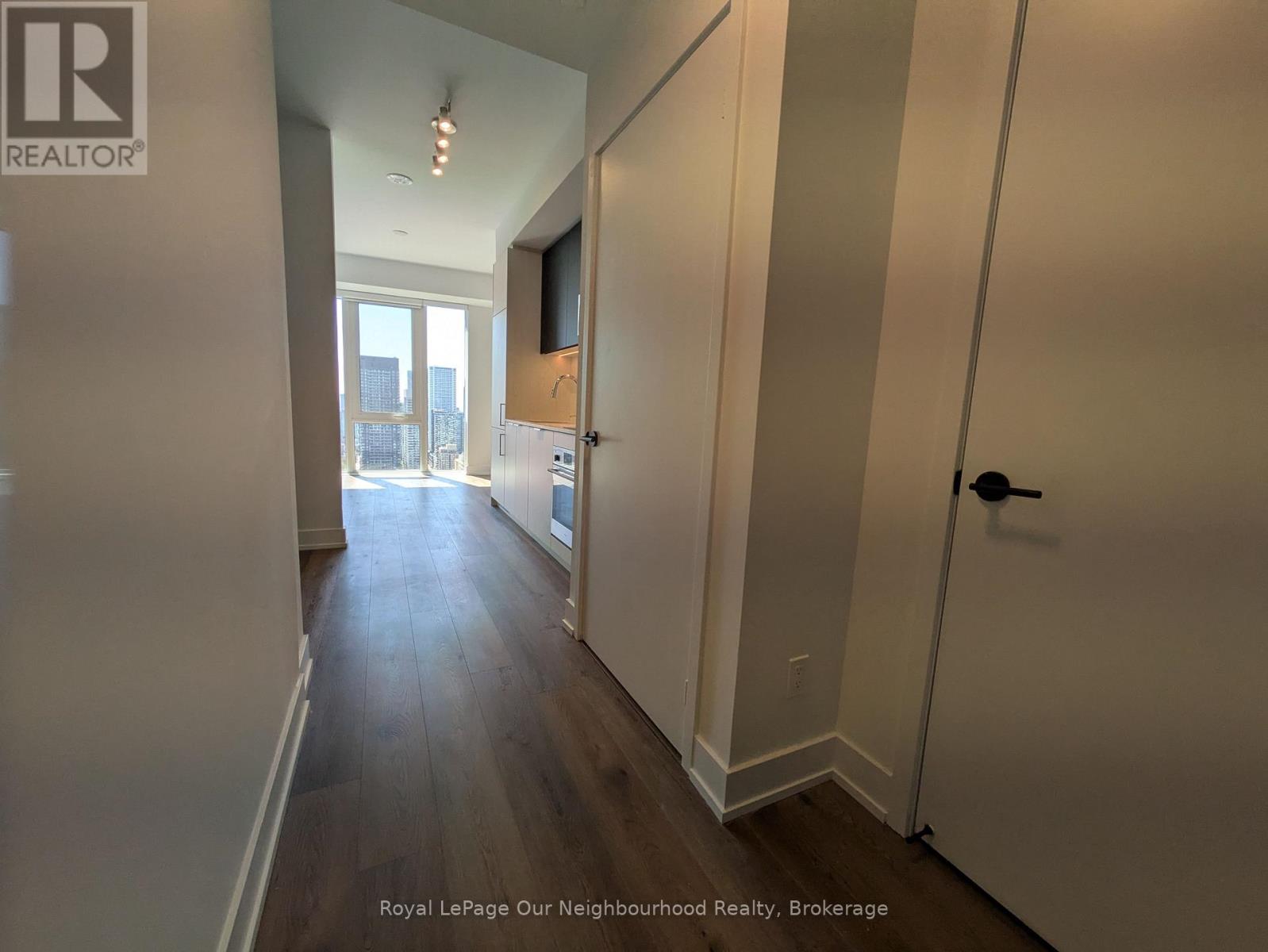 3412 - 308 Jarvis Street, Toronto, Ontario  M5B 0E3 - Photo 2 - C12552174