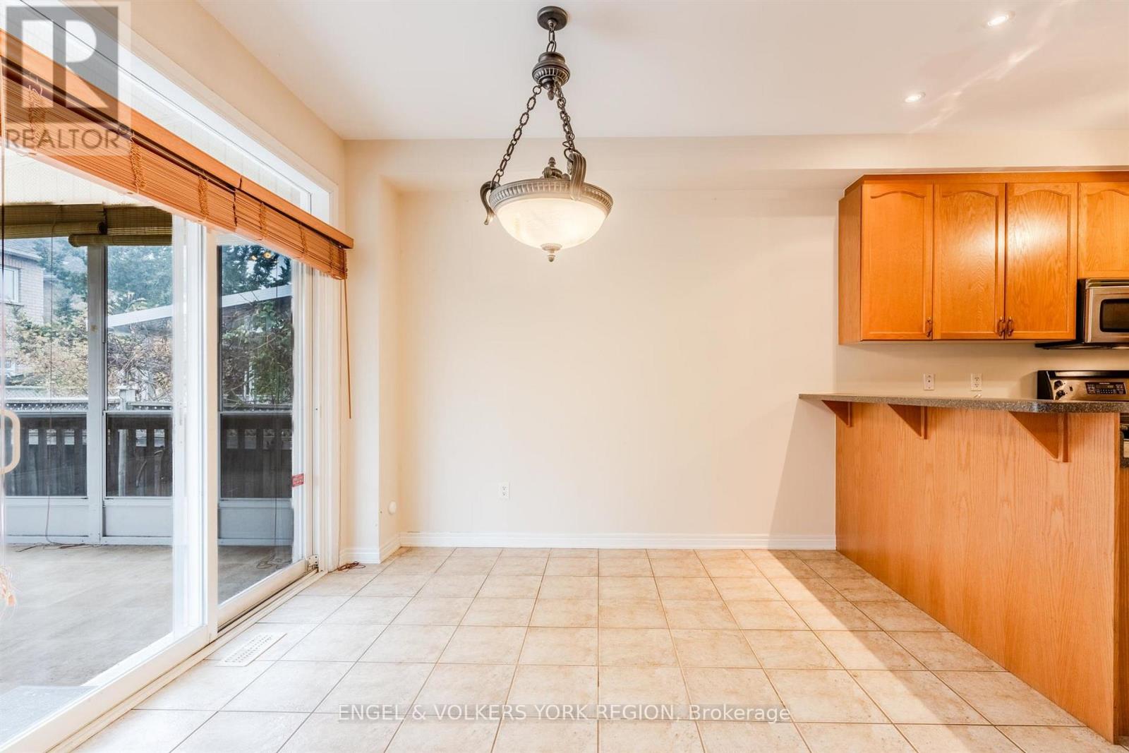 73 Saffron Street, Markham, Ontario  L6E 1Y5 - Photo 17 - N12551986