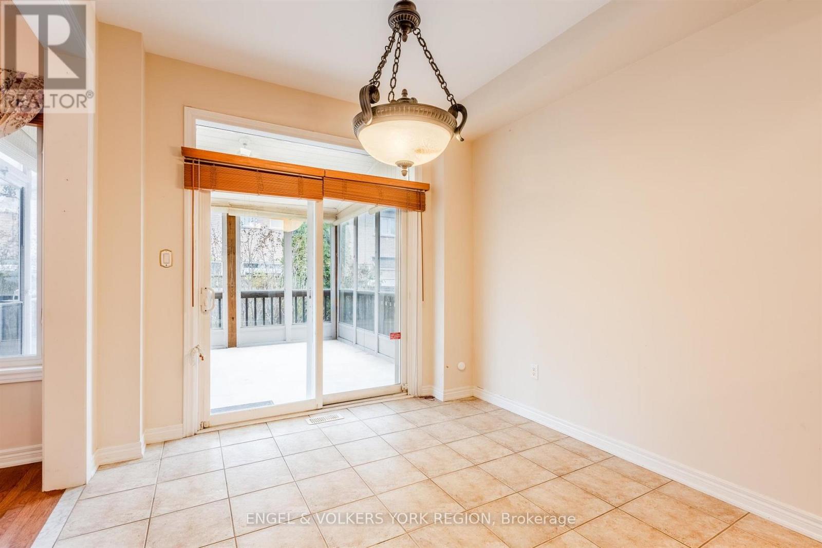 73 Saffron Street, Markham, Ontario  L6E 1Y5 - Photo 18 - N12551986