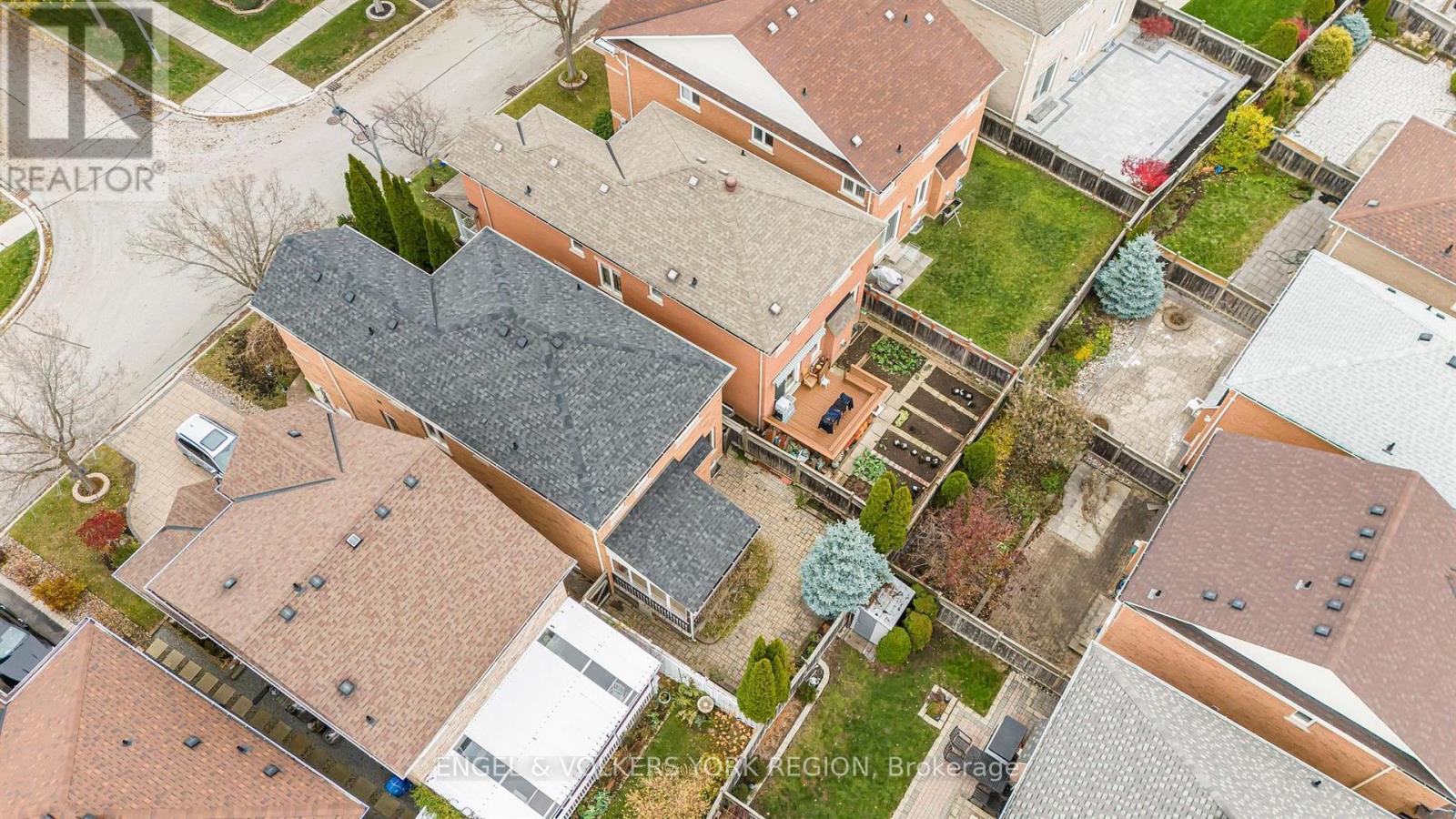 73 Saffron Street, Markham, Ontario  L6E 1Y5 - Photo 43 - N12551986