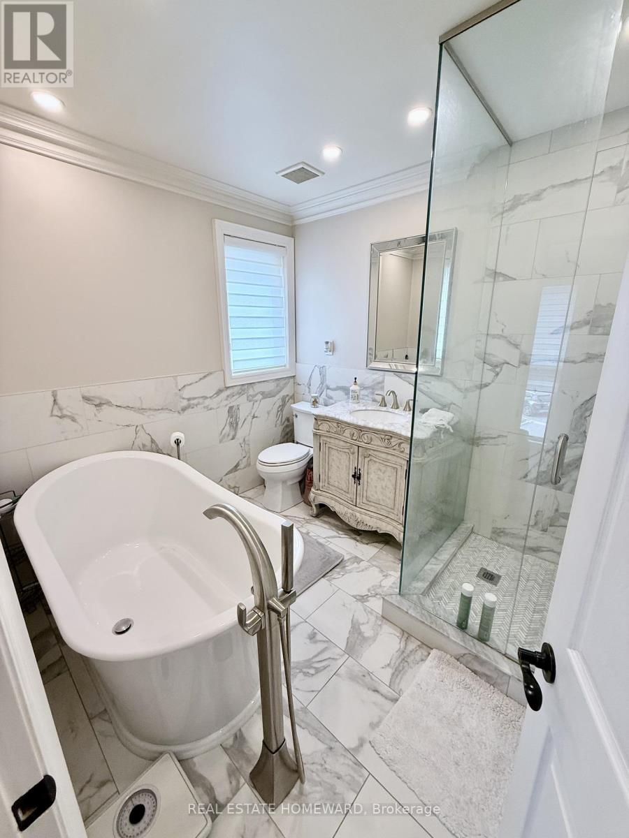 18 Wyndcliff Crescent, Toronto, Ontario  M4A 2K1 - Photo 27 - C12548804