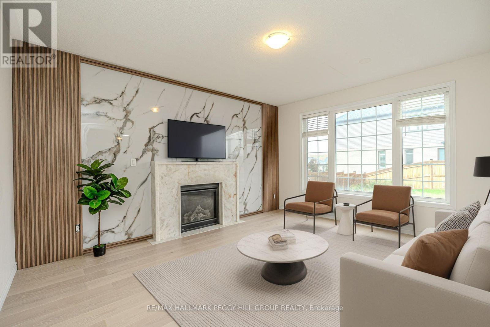 3027 Monarch Drive, Orillia, Ontario  L3V 8K3 - Photo 2 - S12552050