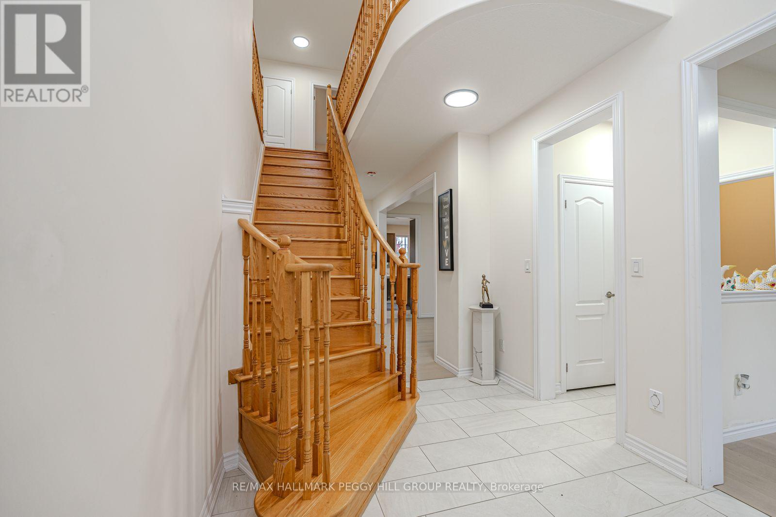 3027 Monarch Drive, Orillia, Ontario  L3V 8K3 - Photo 8 - S12552050