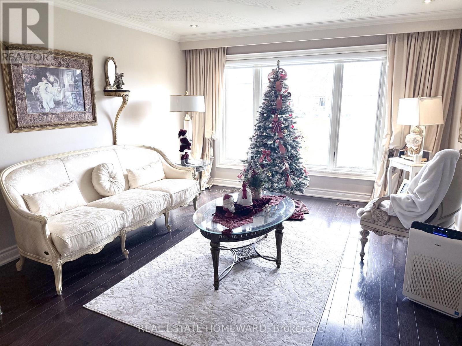 18 Wyndcliff Crescent, Toronto, Ontario  M4A 2K1 - Photo 10 - C12548804