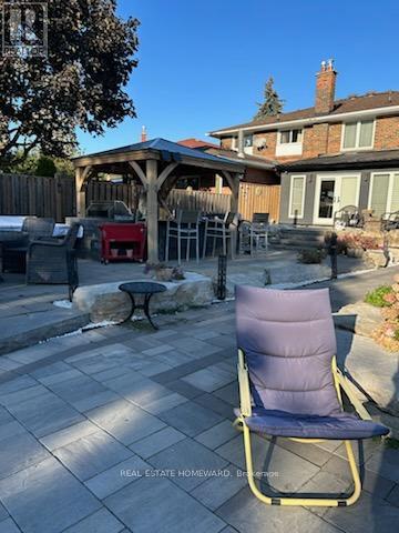 18 Wyndcliff Crescent, Toronto, Ontario  M4A 2K1 - Photo 47 - C12548804