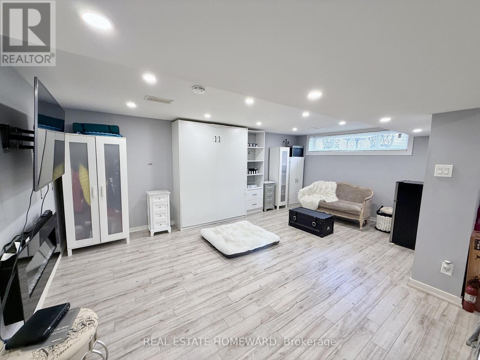 18 Wyndcliff Crescent, Toronto, Ontario  M4A 2K1 - Photo 33 - C12548804