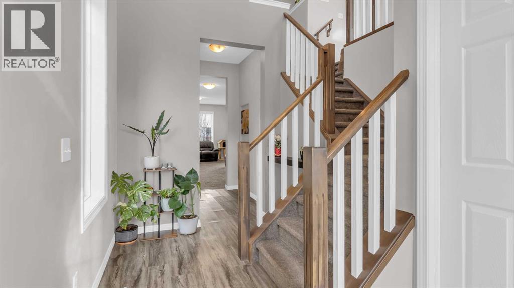 1120 Windhaven Close Sw, Airdrie, Alberta  T4B 0T9 - Photo 3 - A2270917