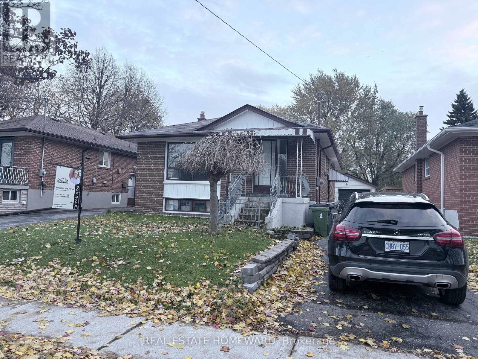 7 Dunlop Avenue, Toronto, Ontario  M1K 1K8 - Photo 2 - E12316446