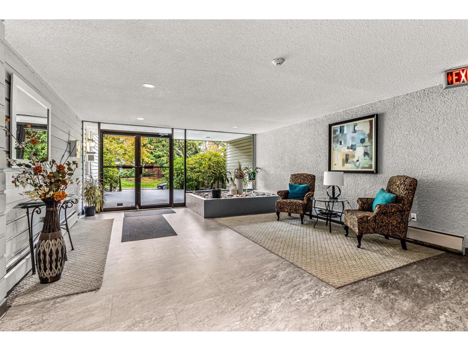 103 1555 Fir Street, White Rock, British Columbia  V4B 4B6 - Photo 2 - R3060791