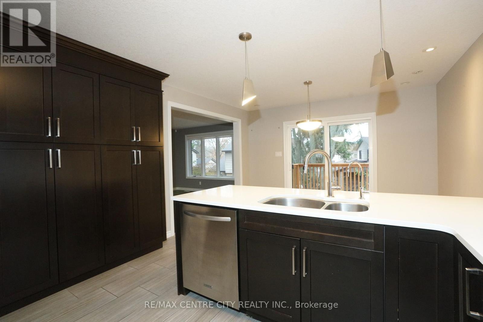 1509 Horseshoe Crescent, London North, Ontario  N5X 0L4 - Photo 11 - X12552180