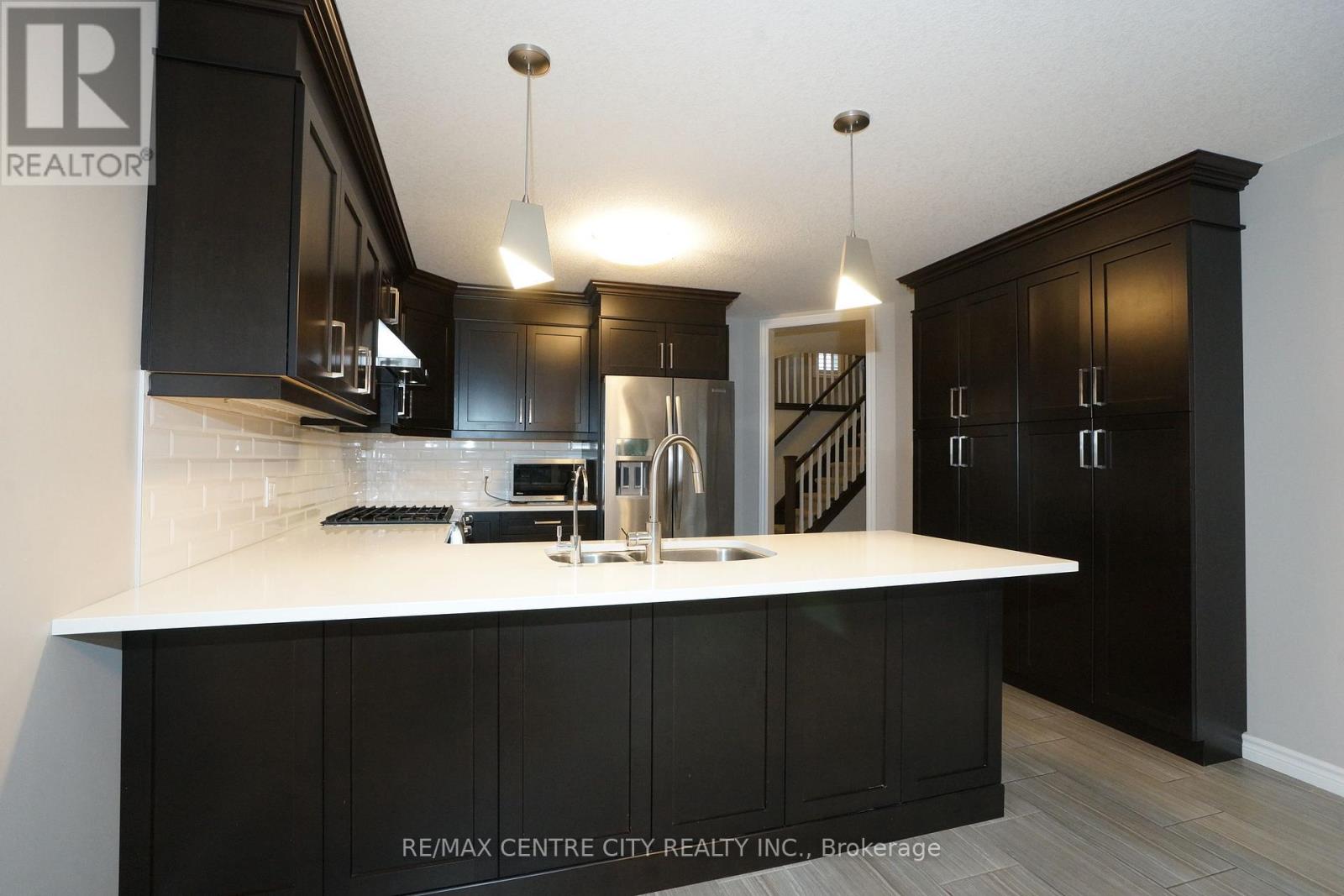 1509 Horseshoe Crescent, London North, Ontario  N5X 0L4 - Photo 12 - X12552180