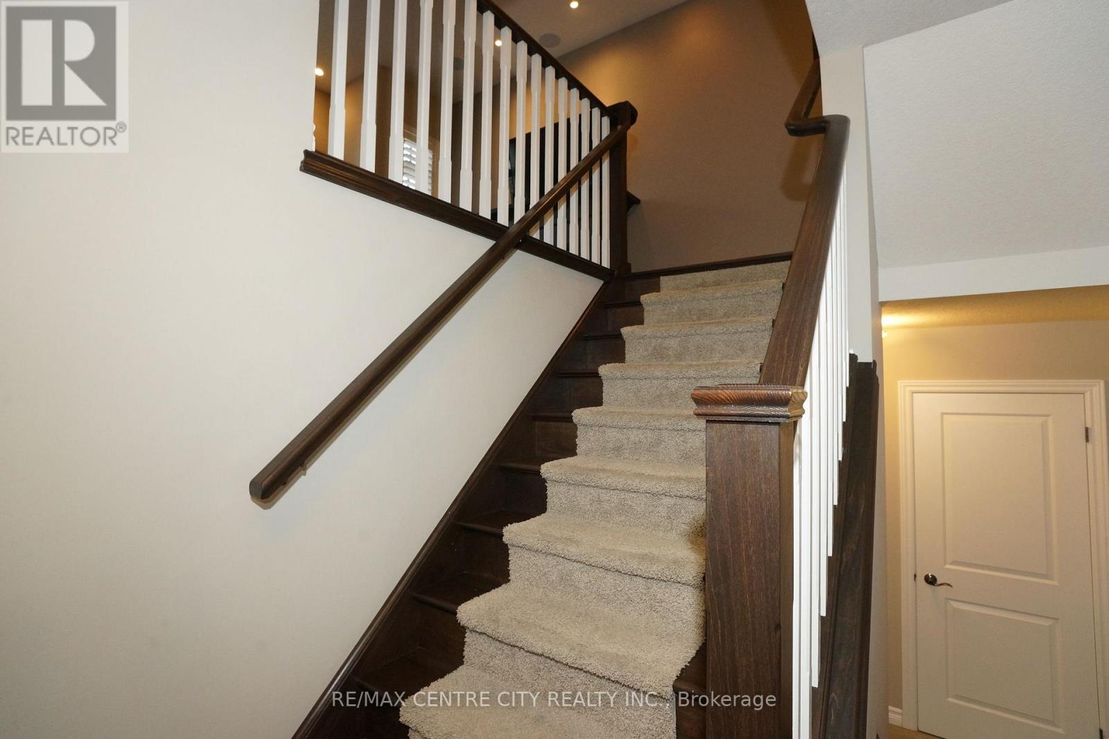 1509 Horseshoe Crescent, London North, Ontario  N5X 0L4 - Photo 14 - X12552180