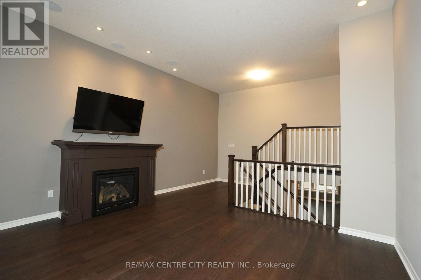 1509 Horseshoe Crescent, London North, Ontario  N5X 0L4 - Photo 16 - X12552180