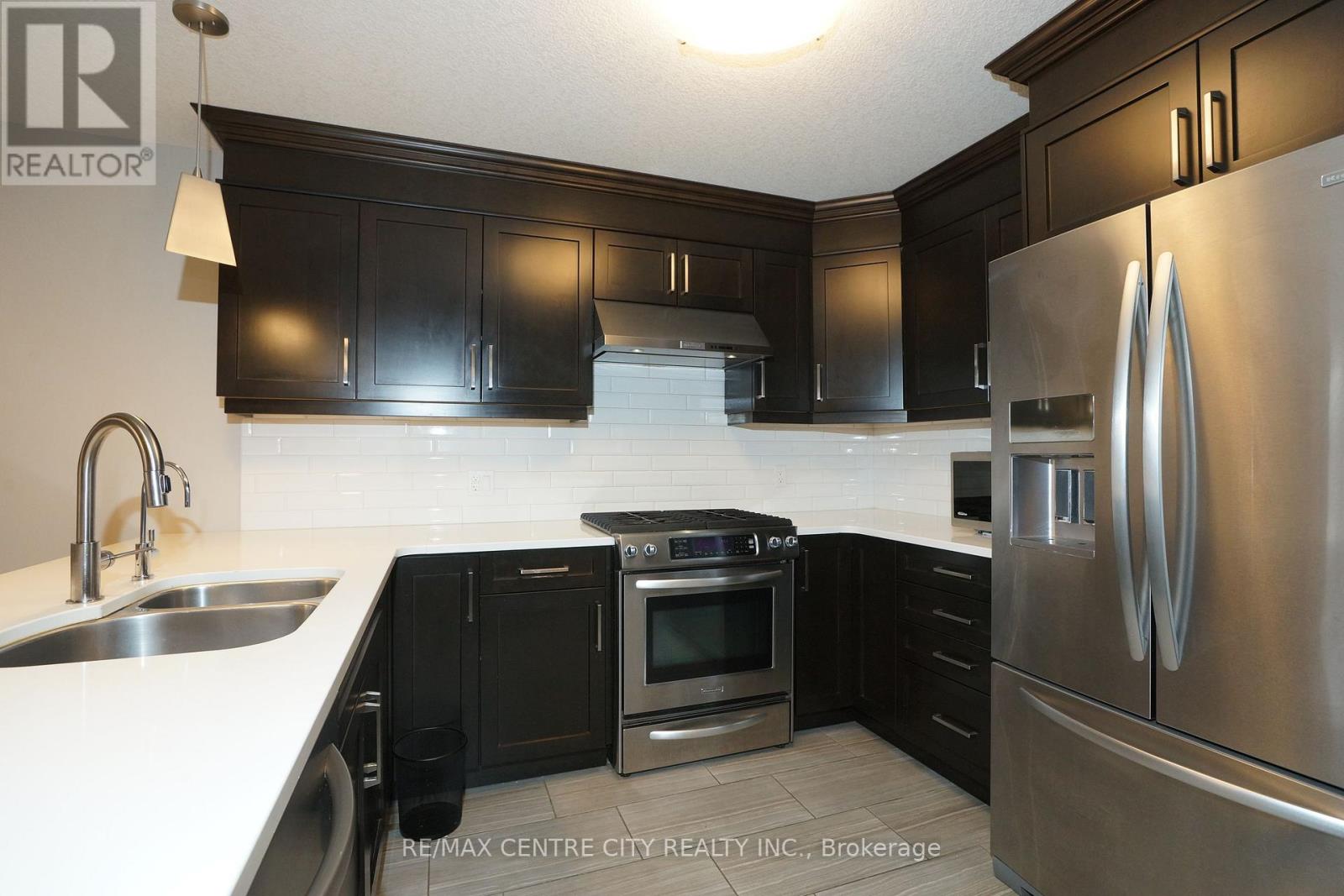 1509 Horseshoe Crescent, London North, Ontario  N5X 0L4 - Photo 9 - X12552180