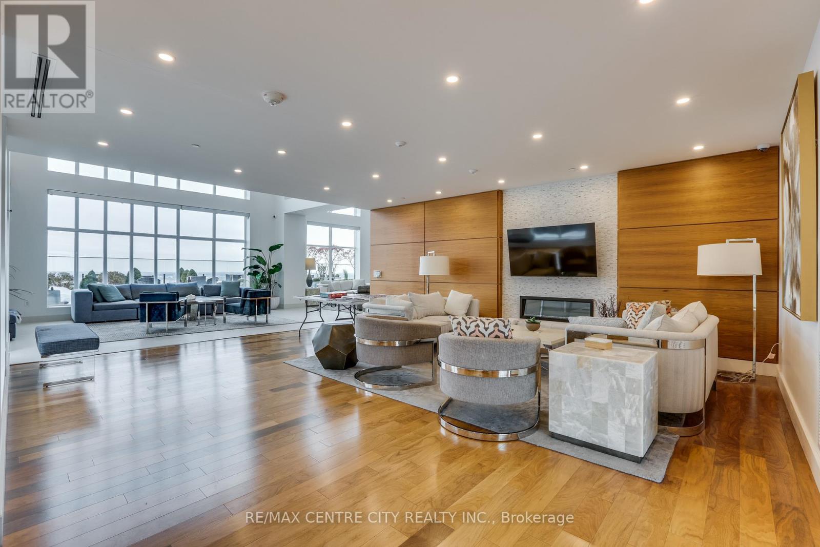 1004 - 505 Talbot Street, London East, Ontario N6A 2N6 - Photo 35 - X12552228