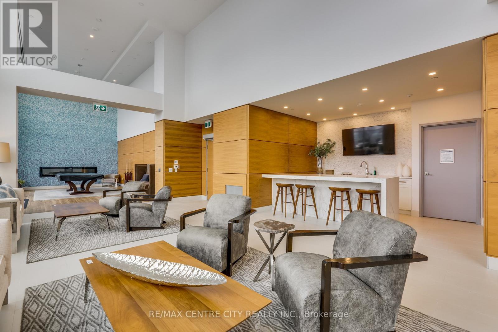 1004 - 505 Talbot Street, London East, Ontario N6A 2N6 - Photo 37 - X12552228