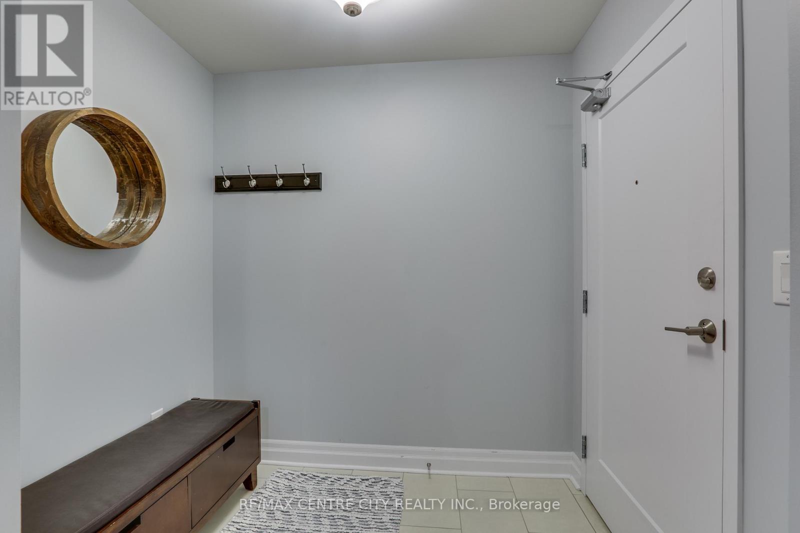 1004 - 505 Talbot Street, London East, Ontario N6A 2N6 - Photo 9 - X12552228