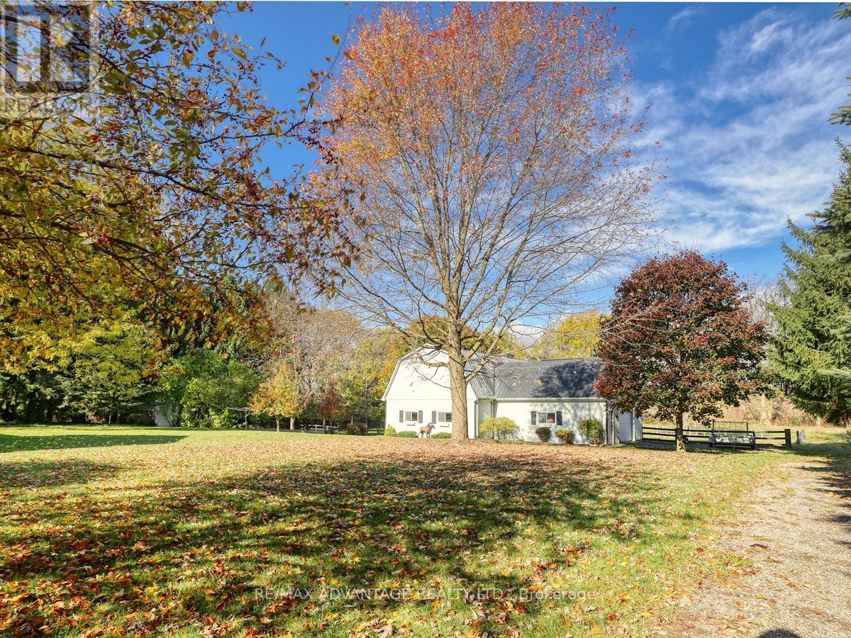 17248 Wyton Drive, Thames Centre, Ontario  N0M 2P0 - Photo 2 - X12552260