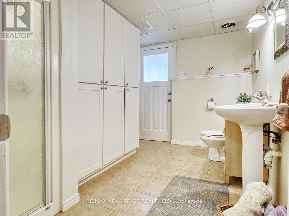 17248 Wyton Drive, Thames Centre, Ontario  N0M 2P0 - Photo 29 - X12552260