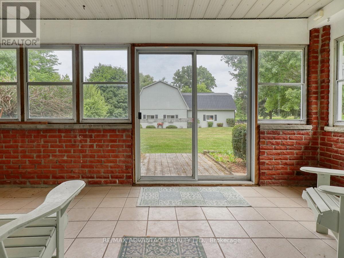 17248 Wyton Drive, Thames Centre, Ontario  N0M 2P0 - Photo 31 - X12552260