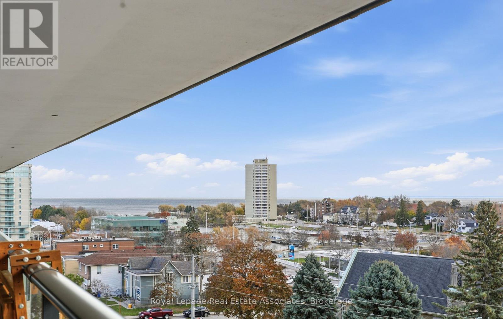 805 - 21 Park Street E, Mississauga, Ontario  L5G 0C2 - Photo 31 - W12548042